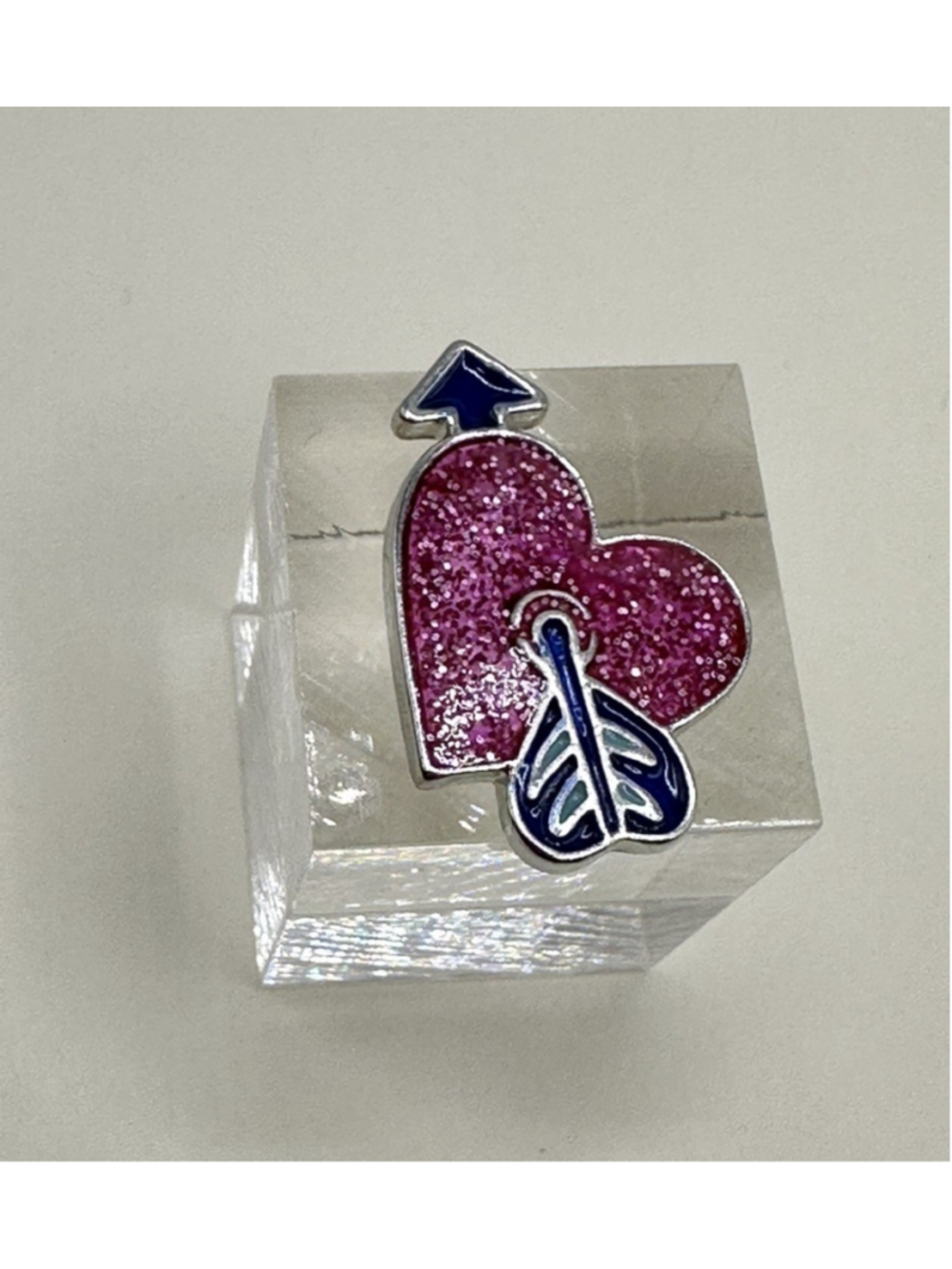 Ginger Snap #105- “Pink Sparkle Valentine Heart" For 18mm Snap Jewelry!